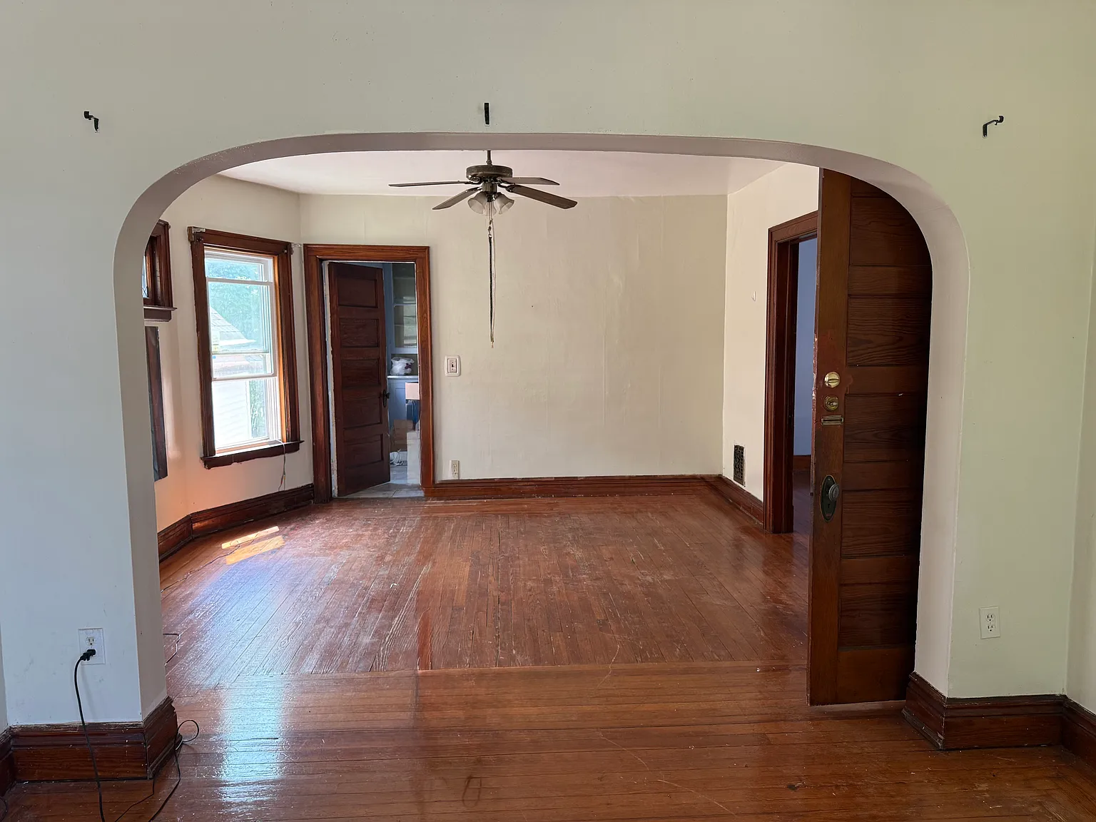 395 Winslow Ave — Photo 3