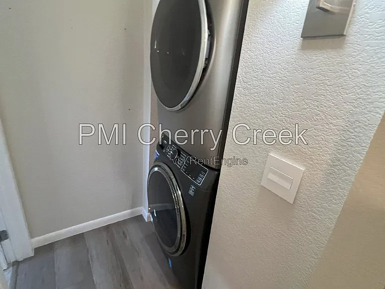 3000 S Holly Pl — Photo 10