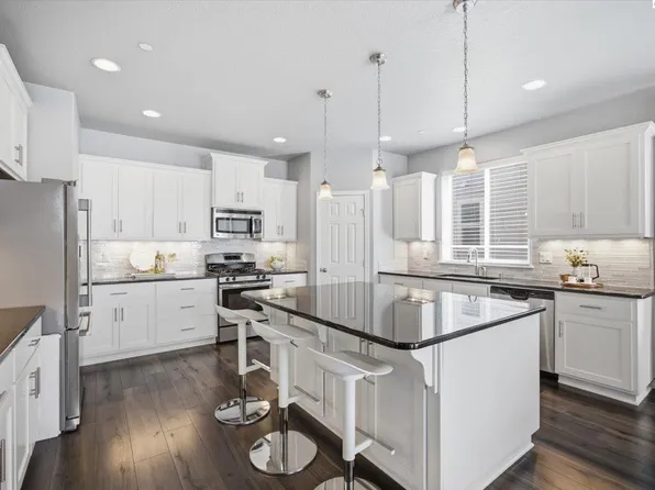 2250 Daphne Ave, Richland, WA 99352