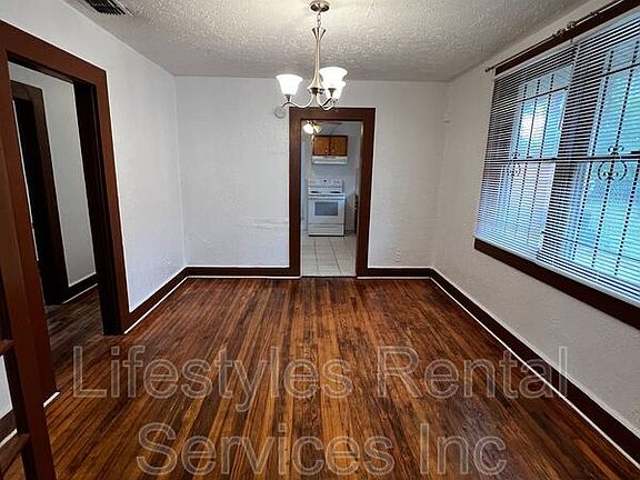 5th image of 1851 W 19th St