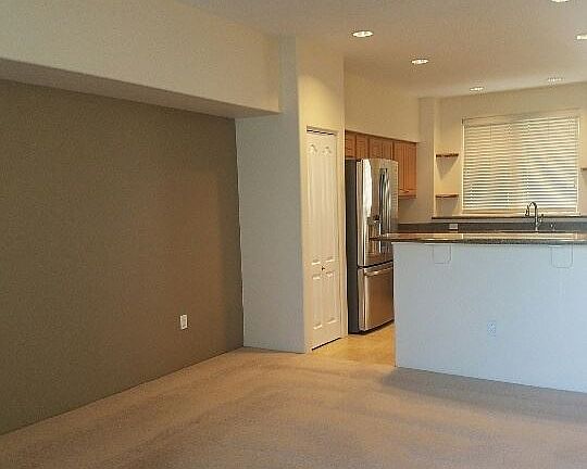 4th image of 75-5919 Alii Dr APT S2