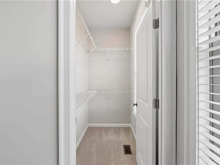 857 Constellation Dr — Photo 33