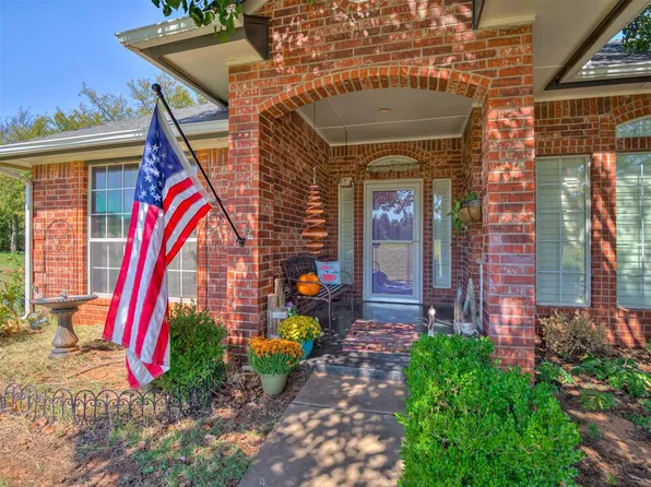 3001 Pelican Way, Blanchard, OK 73010