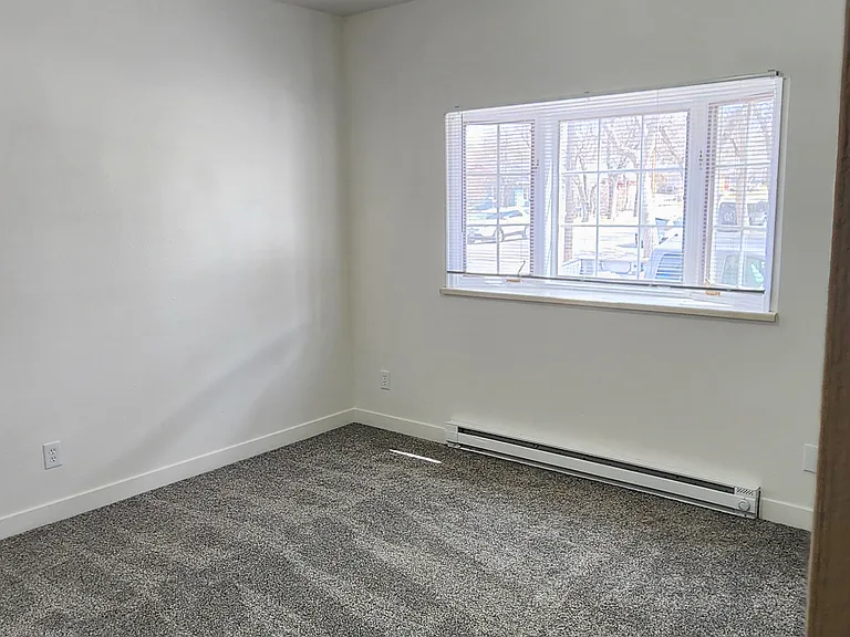 611 Lind Ave #101 — Photo 3