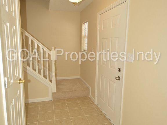 4th image of 636 Jack Pine Ct