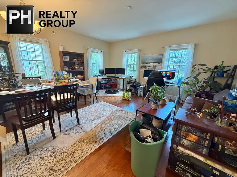 39 Highland Ave #R — Photo 3