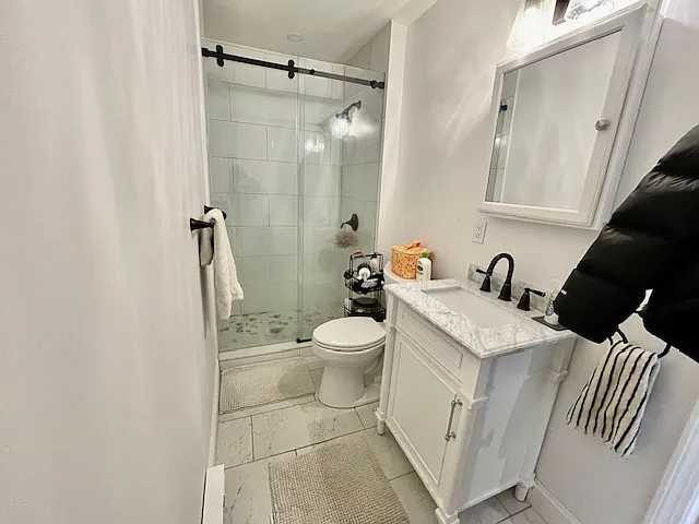 206 Hanover St #1L — Photo 7