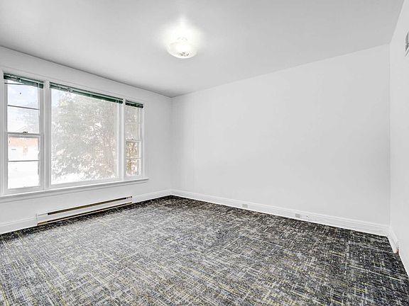 4th image of 40 Hill Cres