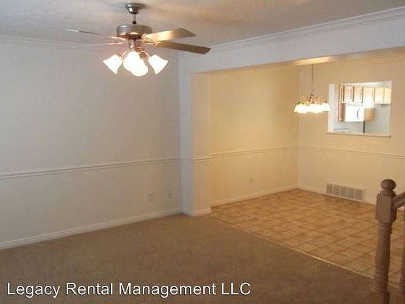 3rd image of 874 Liberty Ln
