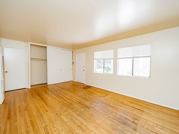 4th image of 354 Vernon St #105