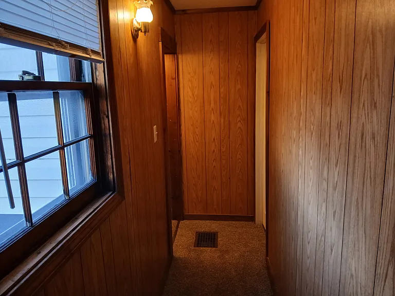 354 Massachusetts Ave — Photo 20