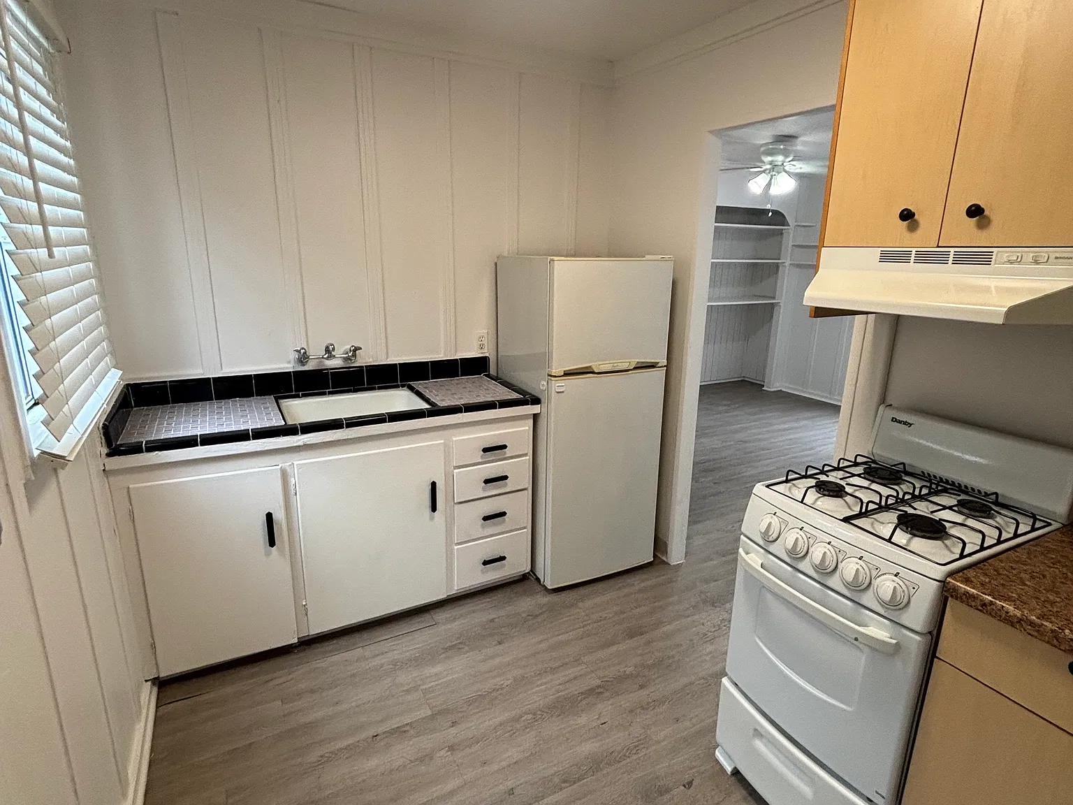 Studio, 400 sqft, $1,500 — Photo 4