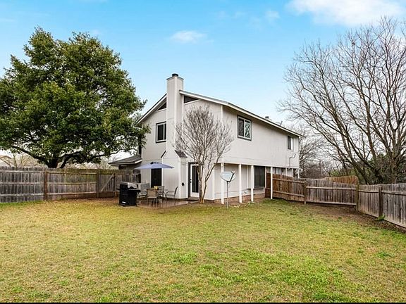 2nd image of 1119 Orchard Park Cir