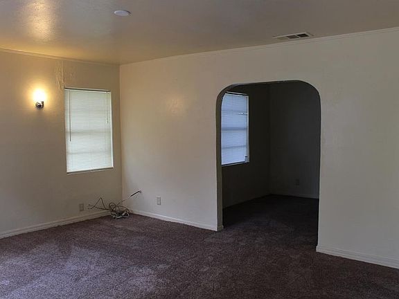 2nd image of 215 E Park Place Dr