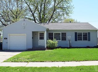 306 Iowa Ave, Fairfield, IA 52556