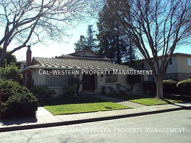 1252 W McKinley Ave #2