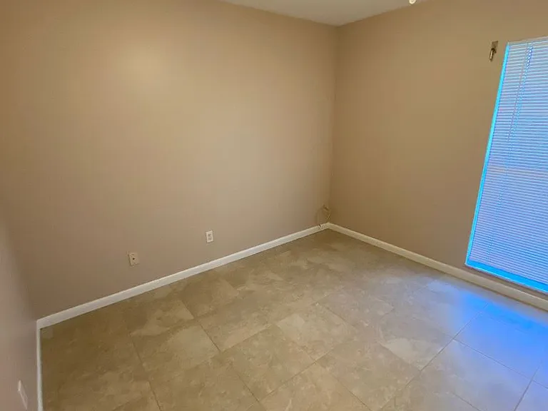2656 Navajo Ave — Photo 10