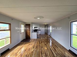 182 F St, Pittsfield, ME 04967