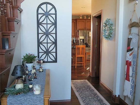 4th image of 10160 Lochard Rd