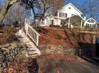 544 Lakes Rd, Monroe, NY 10950