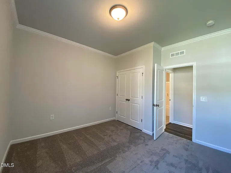 1149 Matterhorn Dr — Photo 16