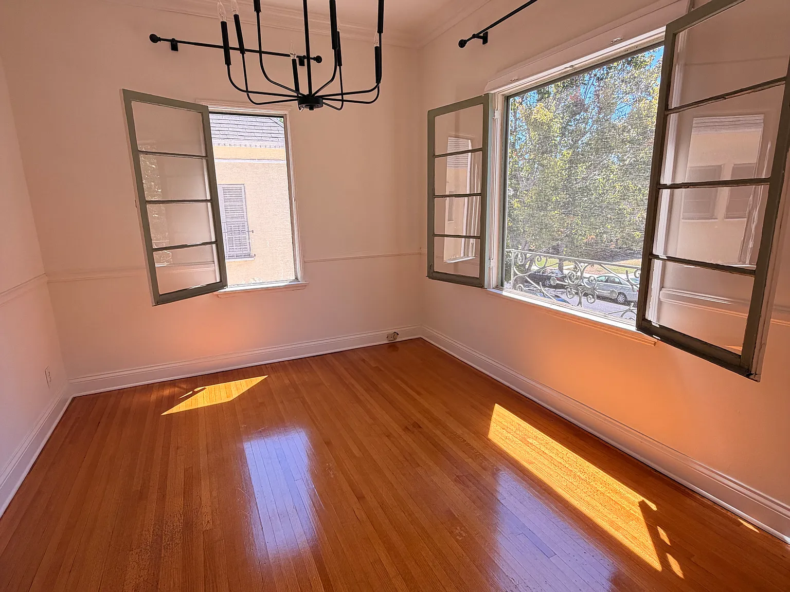 2 bed, 1150 sqft, $3,600 — Photo 3