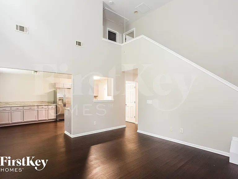 5842 Brookfield Pointe Dr — Photo 6