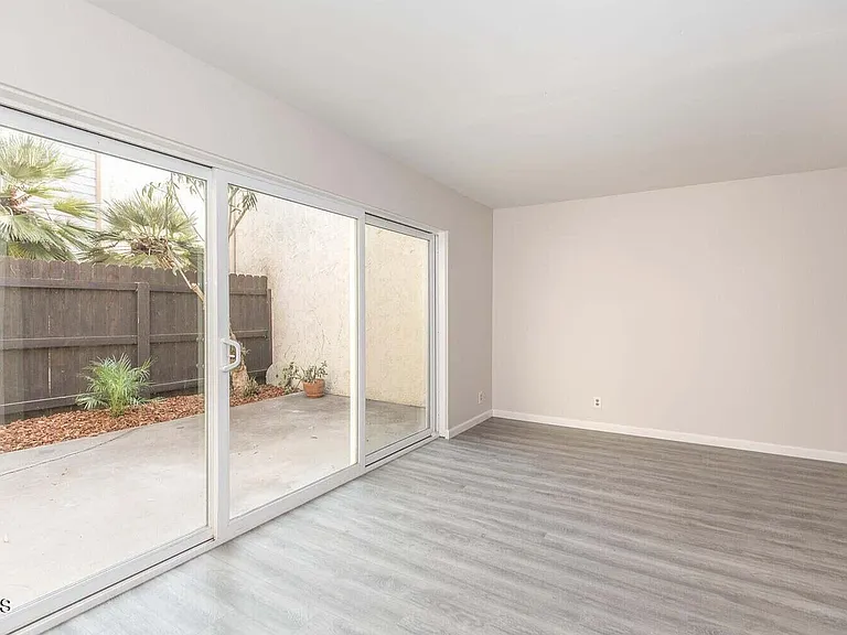 784 Seawind Way #784 — Photo 3