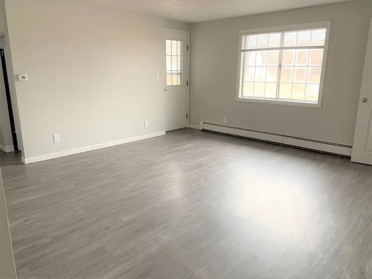 Yarmouth Pointe Apartment Homes — Photo 78