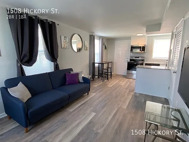 1508 Hickory St — Photo 13