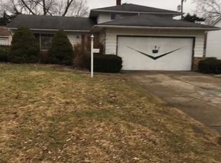 5894 Marra Dr, Bedford Heights, OH 44146