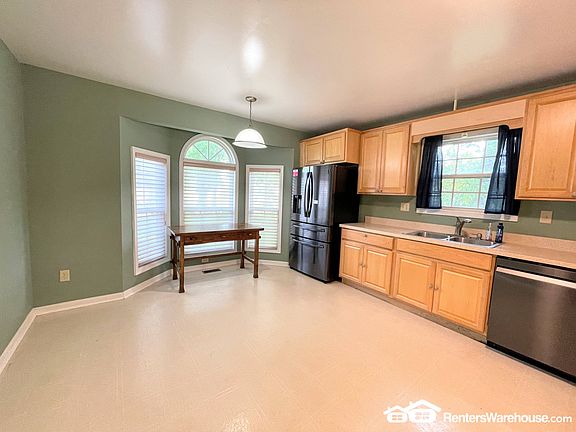 2nd image of 3503 Thorne Ave