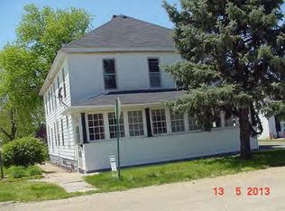 500 Maple St, Weldon, IL 61882