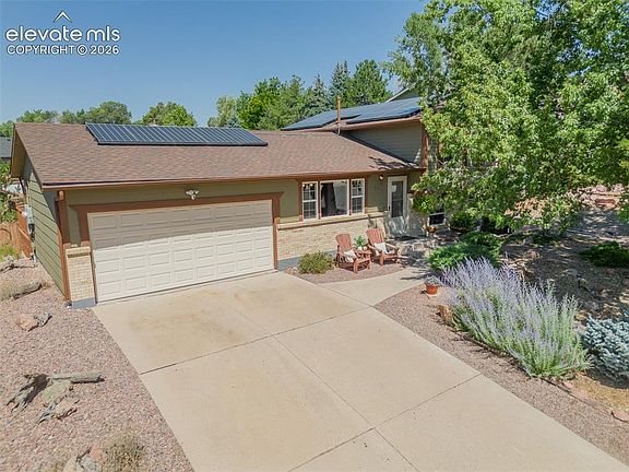 3rd image of 6870 Riverwood Ln