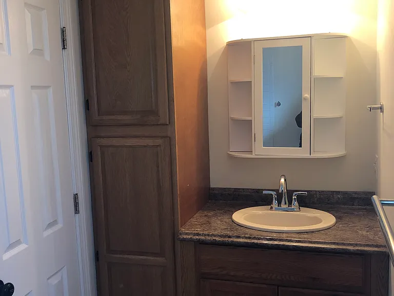160 Lincoln St — Photo 13