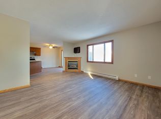 208 18th St SW #11, Rochester, MN 55902