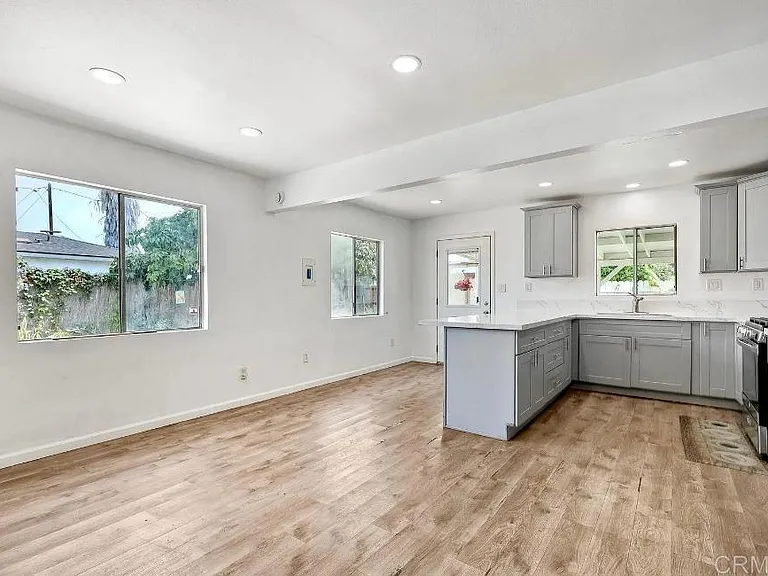 735 Belvia Ln #735 — Photo 11