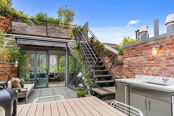 Sold by SERHANT. | media 18