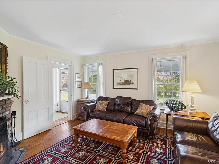 718 Montauk Hwy — Photo 5