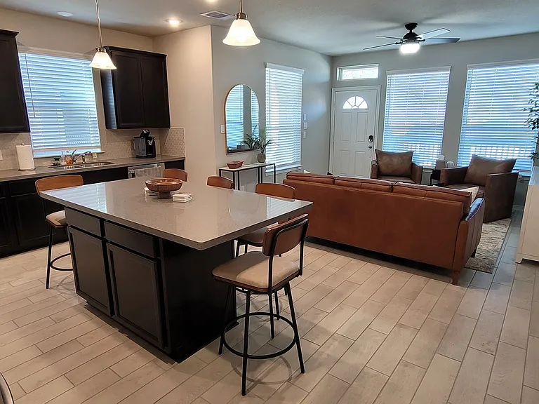 708 Lee Ave — Photo 6