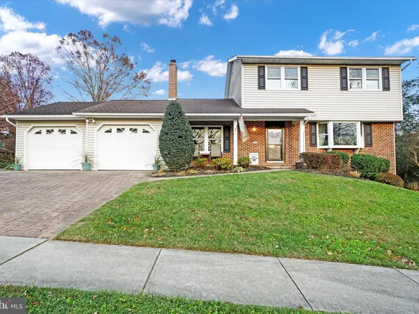 202 Fox Dr, Mechanicsburg, PA 17050