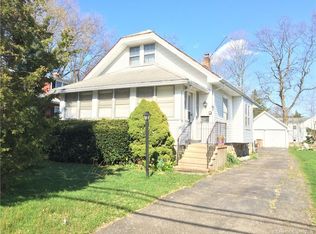 81 Sterling Pl, Stamford, CT 06907
