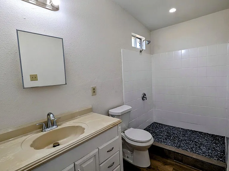 217 Sun Valley Dr — Photo 7