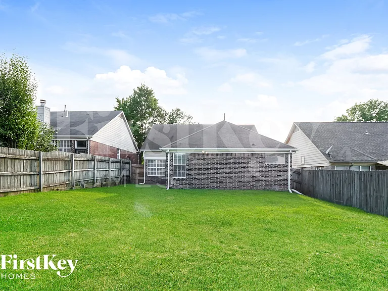 2778 Misty Valley Dr — Photo 18
