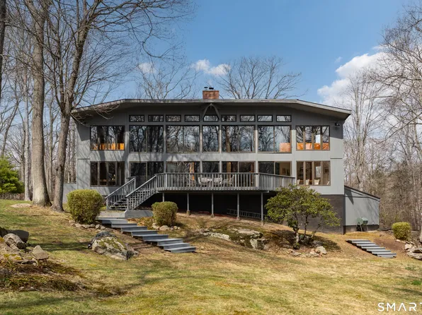 401 Three Corners Road, Guilford, CT 06437