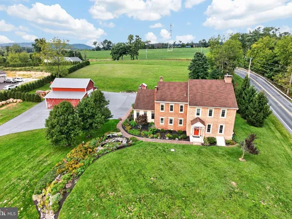 7 Davis Bridge Rd, Bernville, PA 19506
