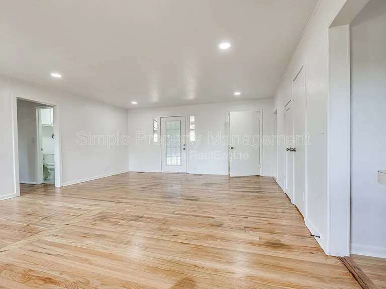 4608 N Libby Ave — Photo 3