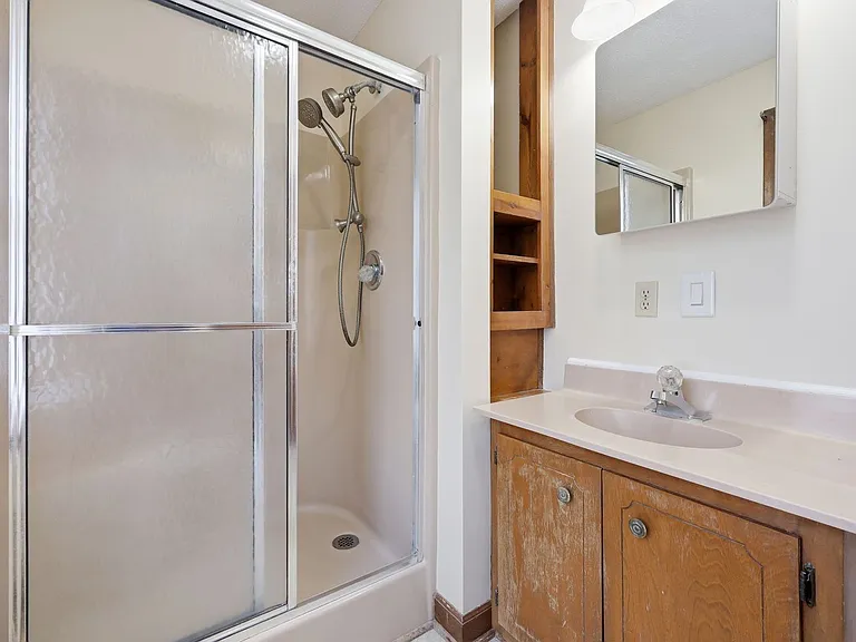 763 Tingen Rd — Photo 9