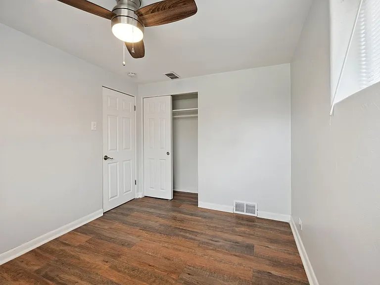 1520 Oneida St #B — Photo 16