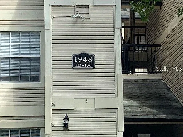 2 bed, 2.0 bath, 864 sqft, $1,600 — Photo 2